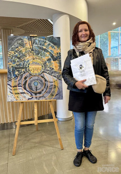 Karmen Zaletel Potočnik, prejemnica grand prix Bleda, vodi tečaje kaligrafije